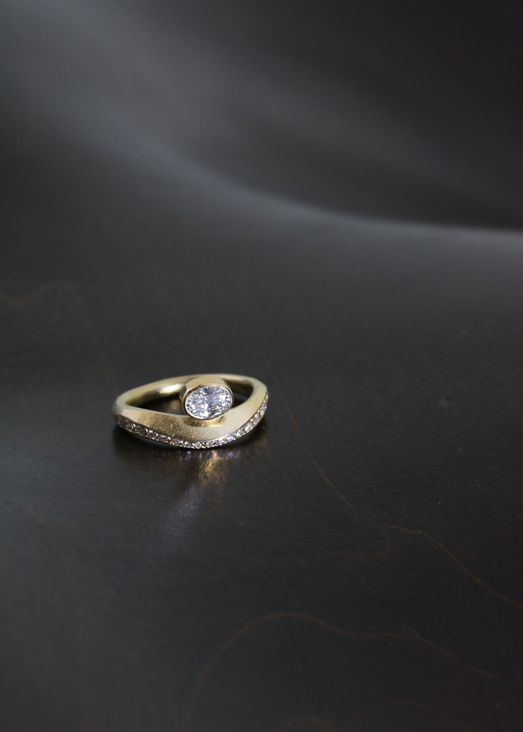 Curved Wedding Band with Diamonds (B708)