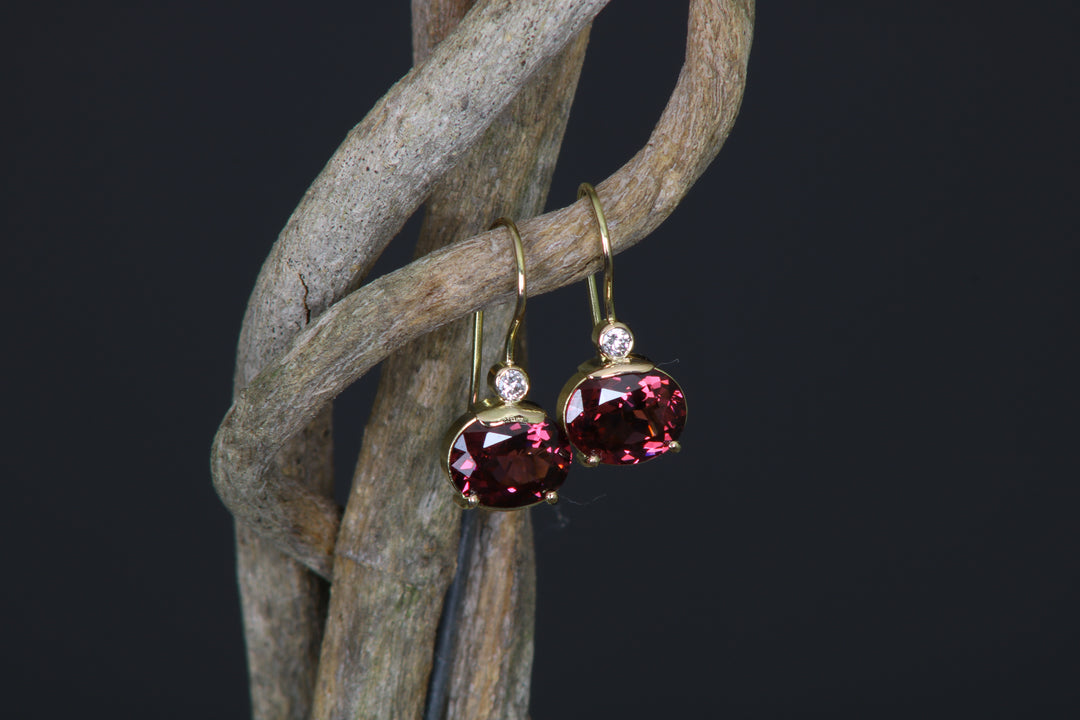 Rhodolite Garnet Earrings (B392)