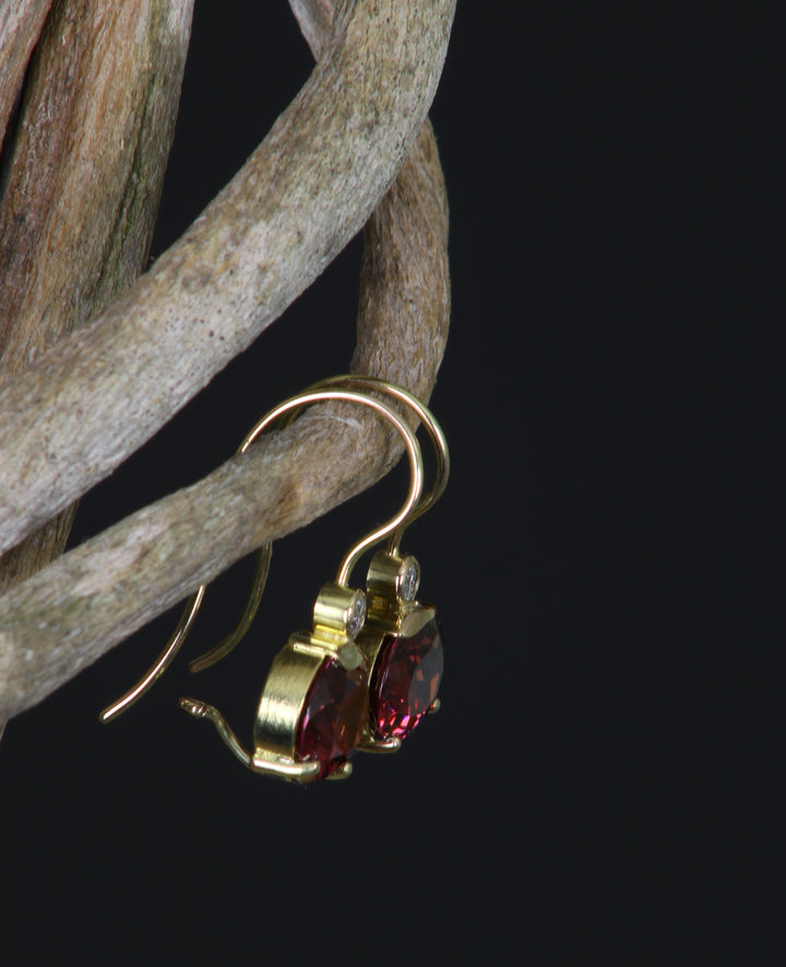 Rhodolite Garnet Earrings (B392)
