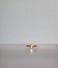 Load image into Gallery viewer, Multi-Diamond Ring (09106)

