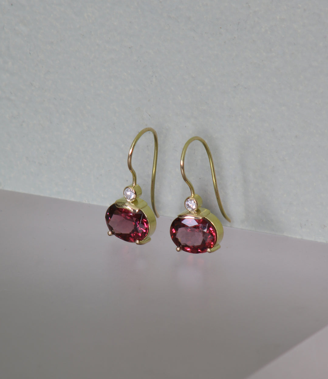 Rhodolite Garnet Earrings (B392)