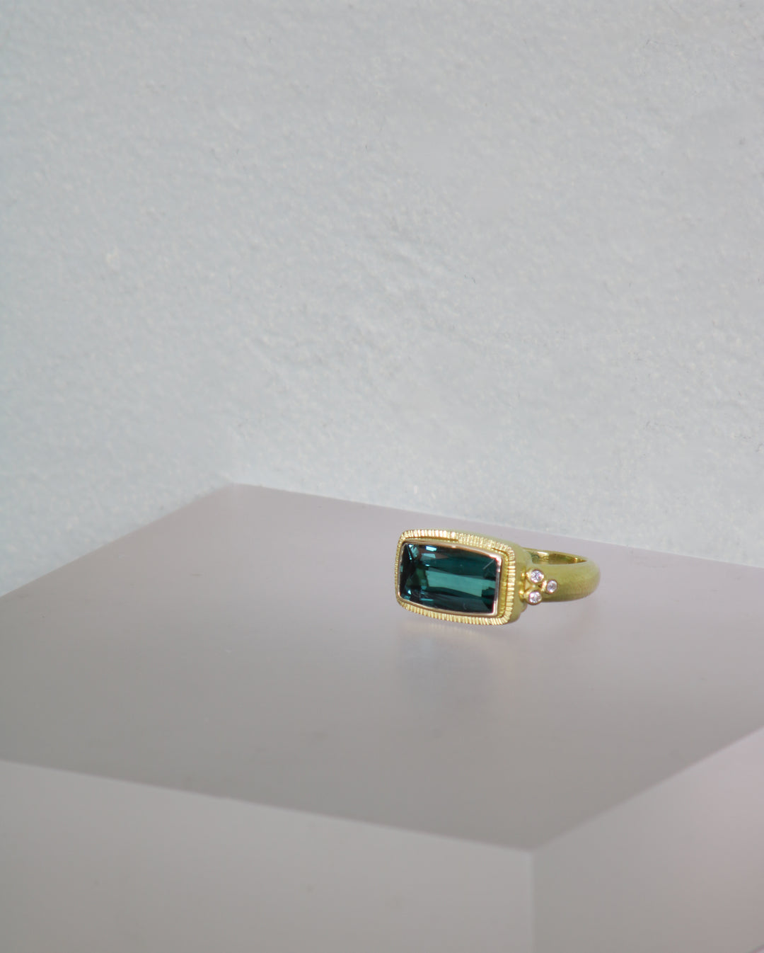Tourmaline and Diamond Ring (B422)