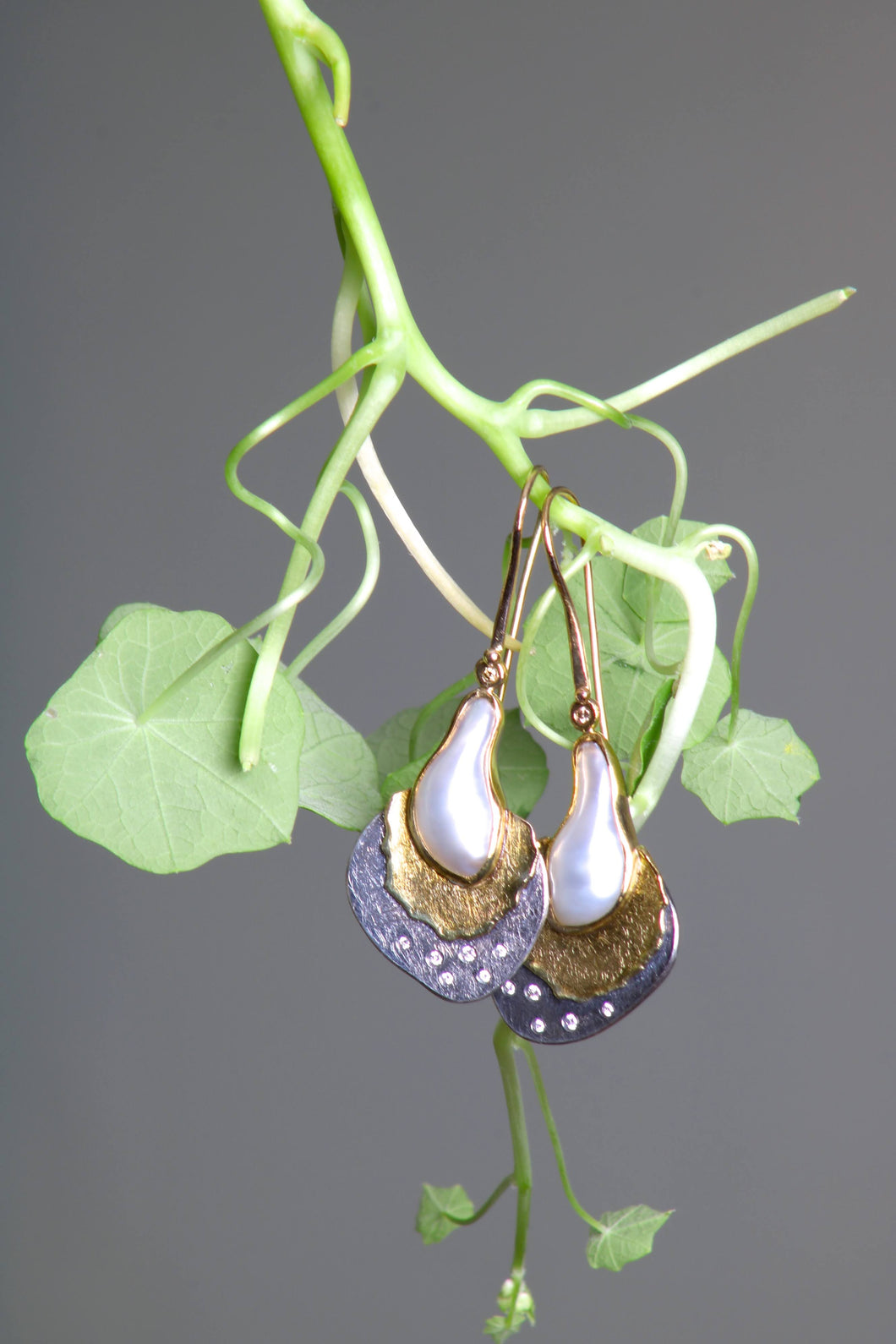 Baroque Pearl Earrings (09265)