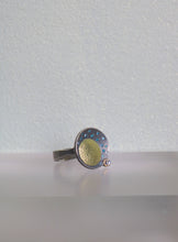Load image into Gallery viewer, Silver and Gold Disk Ring (09169)
