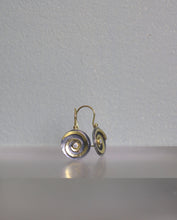 Load image into Gallery viewer, Mixed Metal Swirl Earring (08951)
