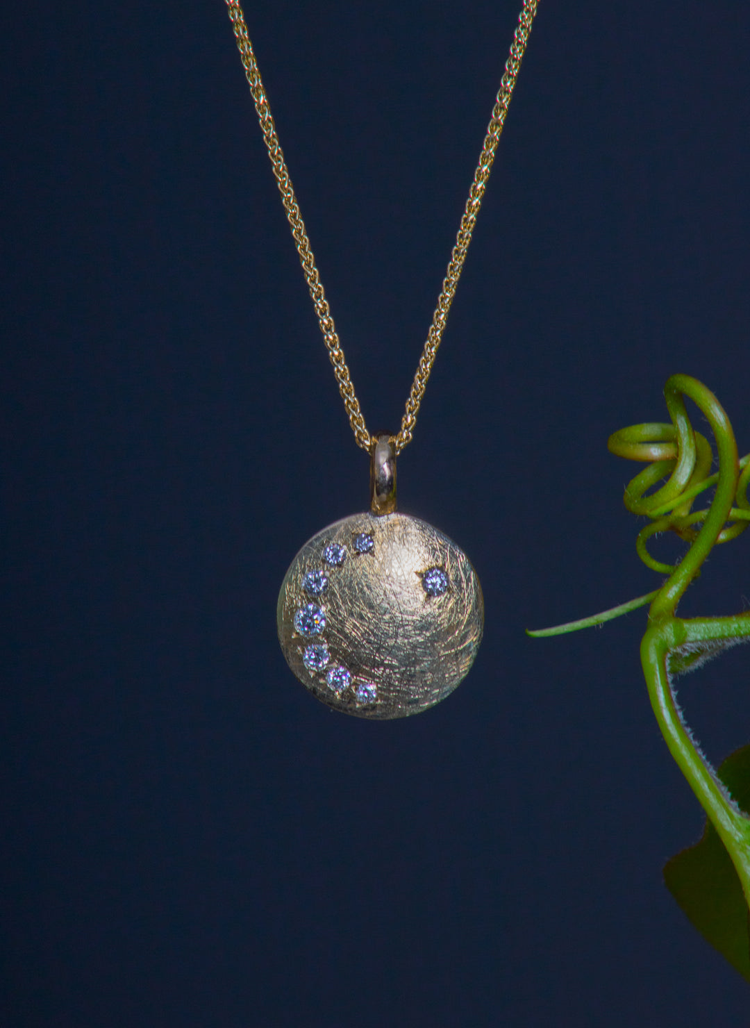 Flat Disk Pendant with Diamonds (B498)