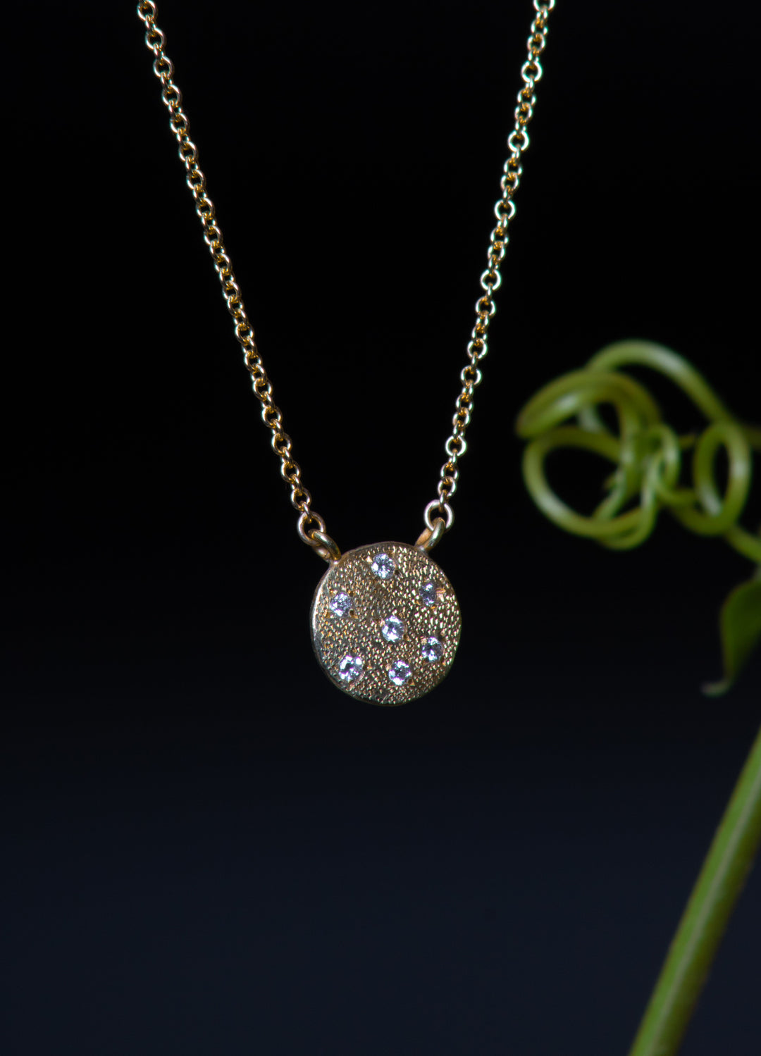 Gold Circular Necklace with Diamonds (B499)