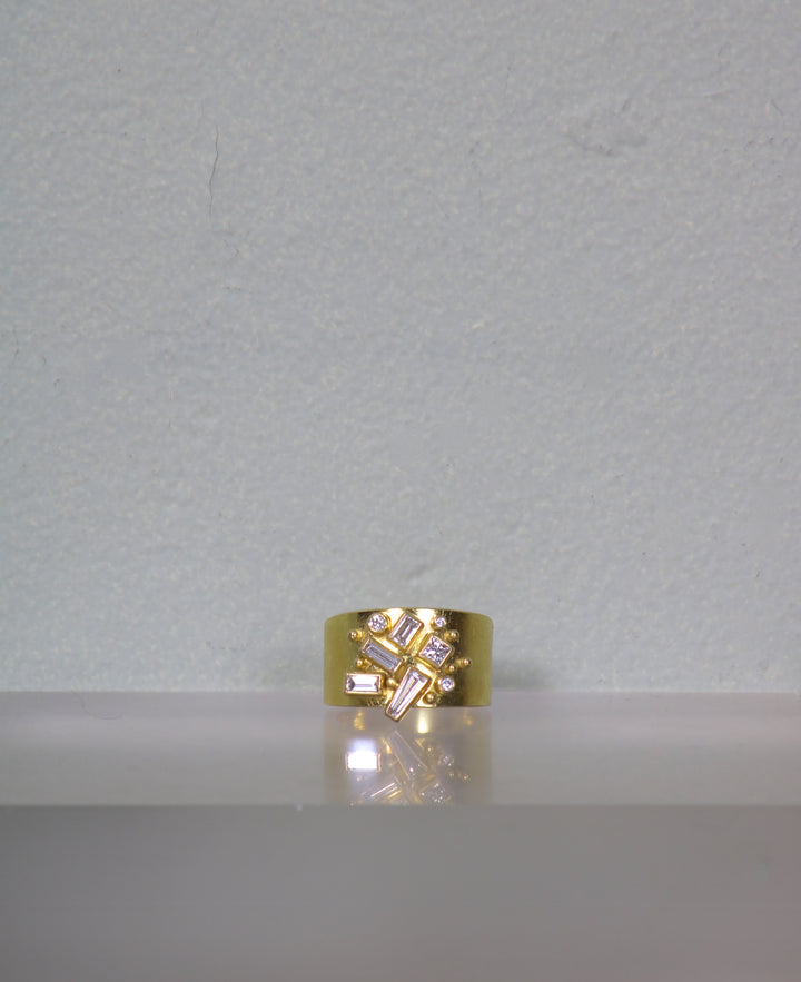 Multi-cut Diamond and Gold Ring (08062)