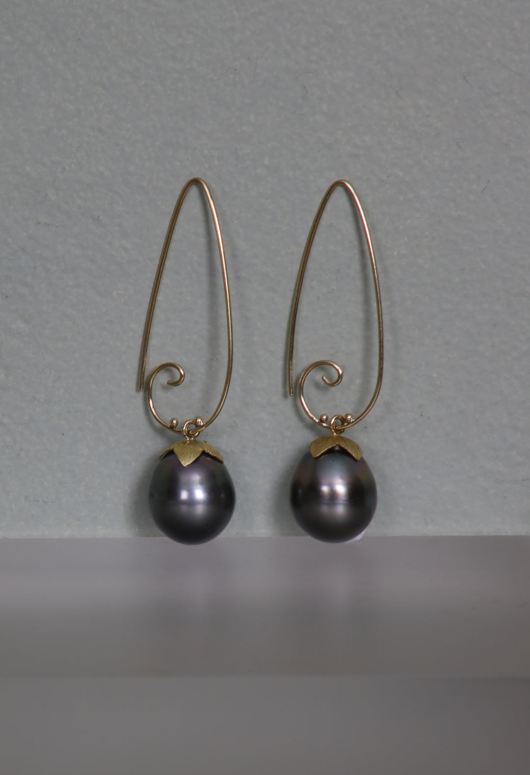 Lotus Cap Tahitian Pearl Earrings (B221)