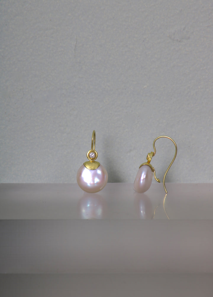 Coin Pearl with Diamond Earrings (09837)