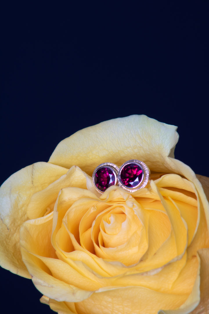 Rhodolite Garnet Stud Earrings (B528)