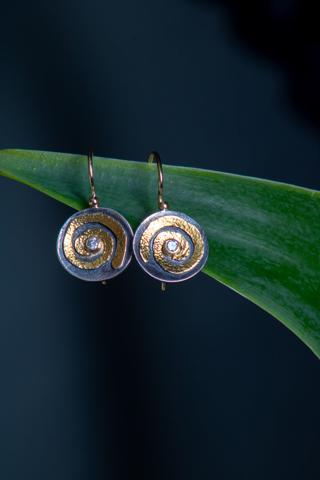 Mixed Metal Spiral Earrings with Diamond (B578)