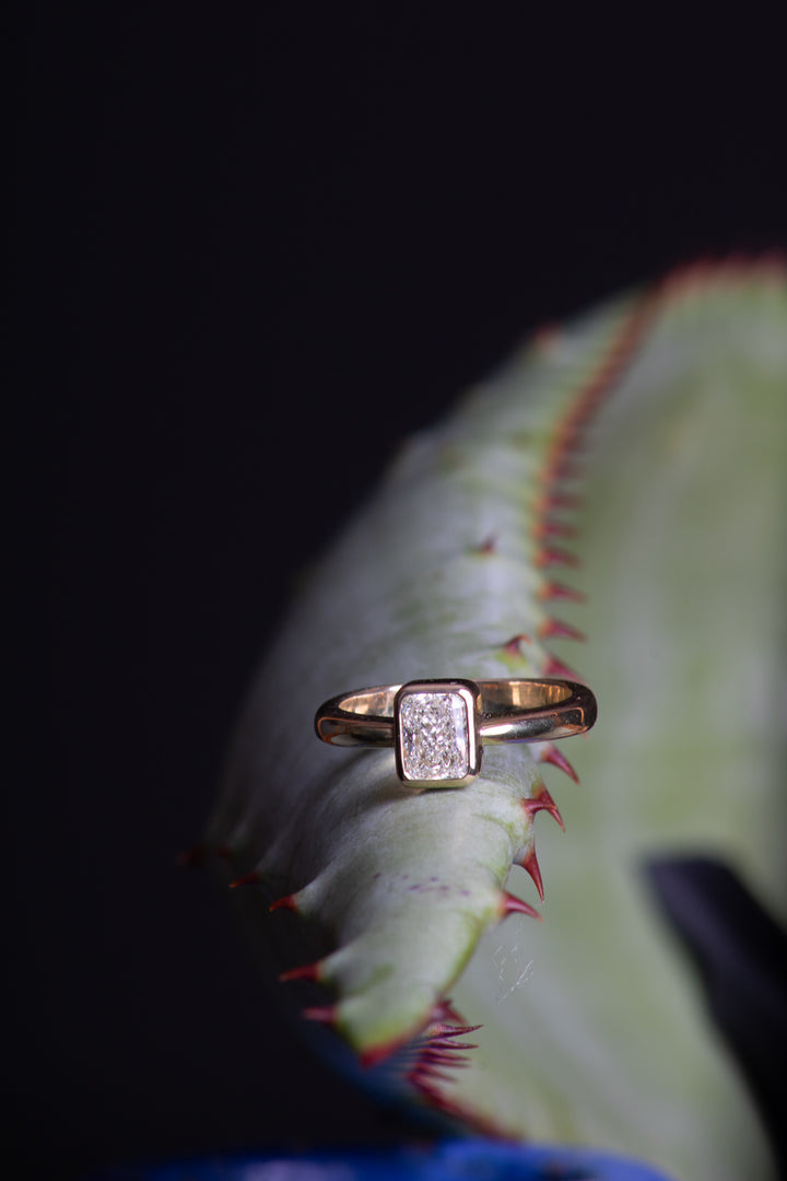Radiant Diamond Ring (B633)