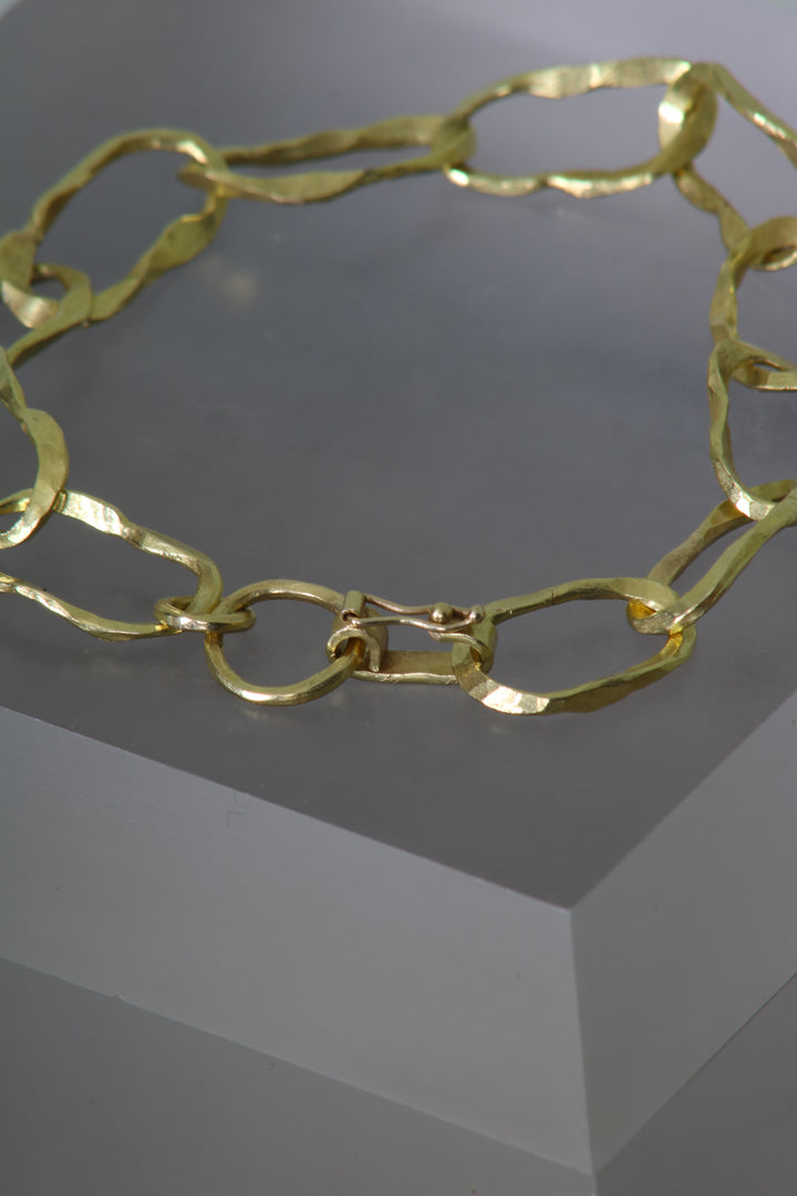 Gold Link Bracelet (B245)