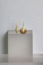 Load image into Gallery viewer, Diamond Fan Earrings (09423)
