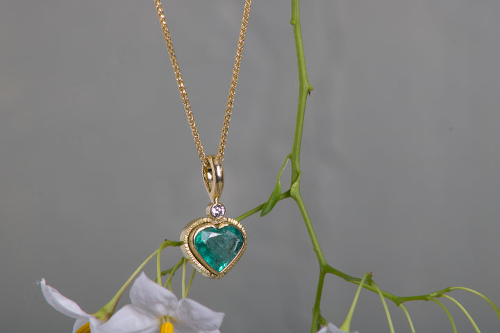 Emerald Heart Pendant (B647)