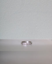 Load image into Gallery viewer, 5 Flush Set Diamond Ring (09457)

