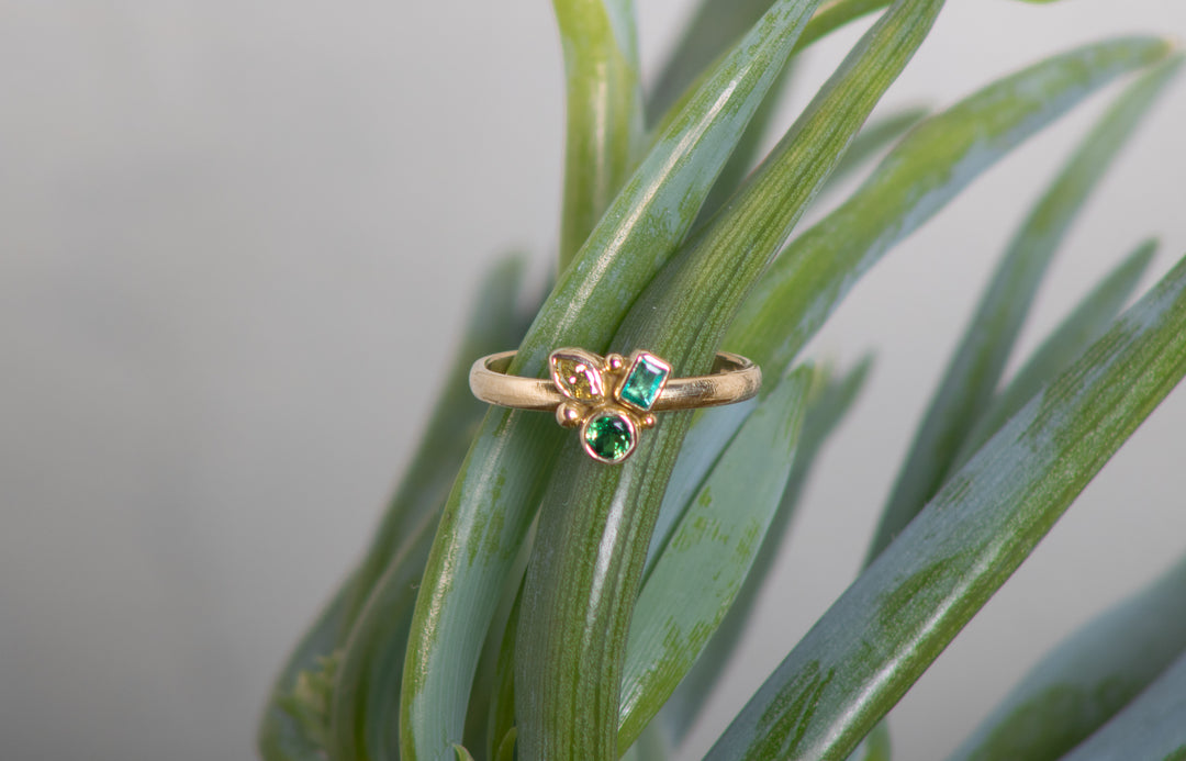 Gold Cluster Ring (Yellow-Green) (B536)