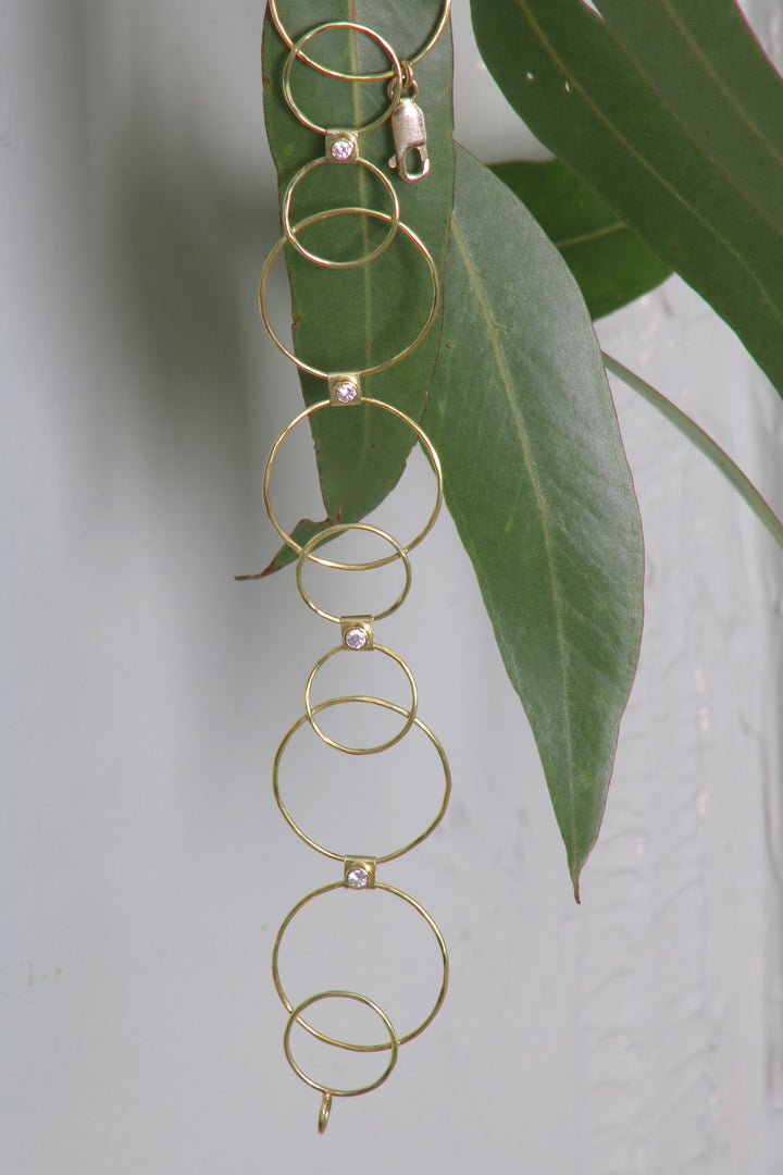 Gold Wire Hoop Bracelet (09473)