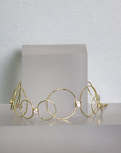 Load image into Gallery viewer, Gold Wire Hoop Bracelet (09473)
