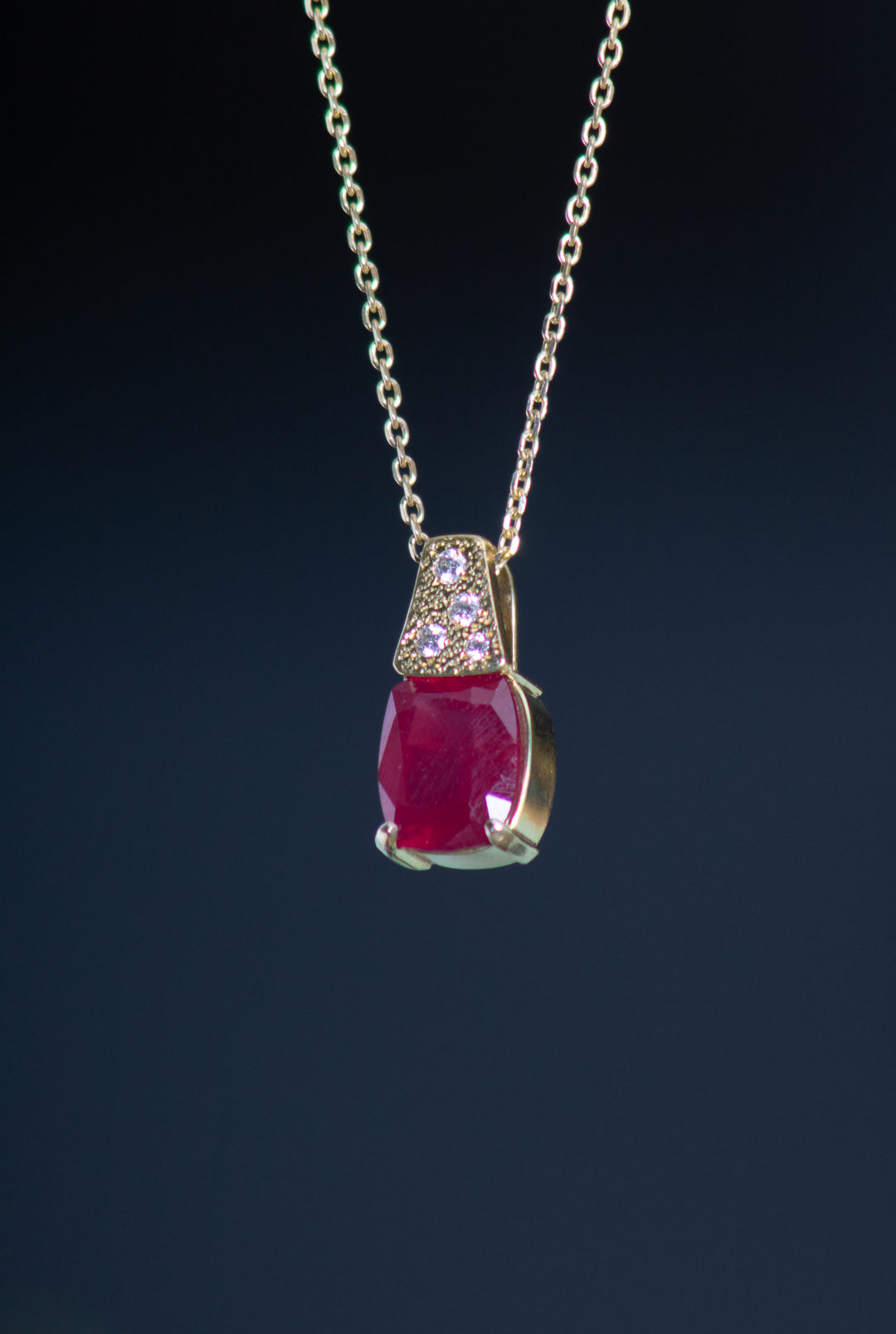 Cushion-cut Ruby Pendant (B675)