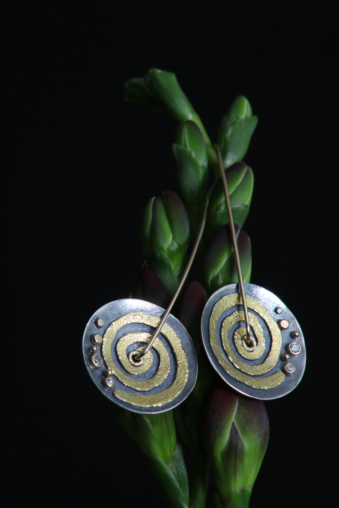 Gold Swirl Hanging Earrings (B342)