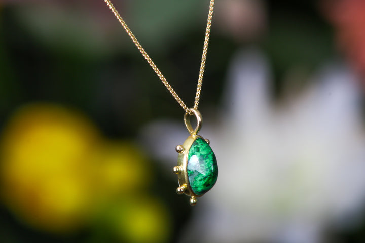 Maw Sit Sit Pendant (B300)