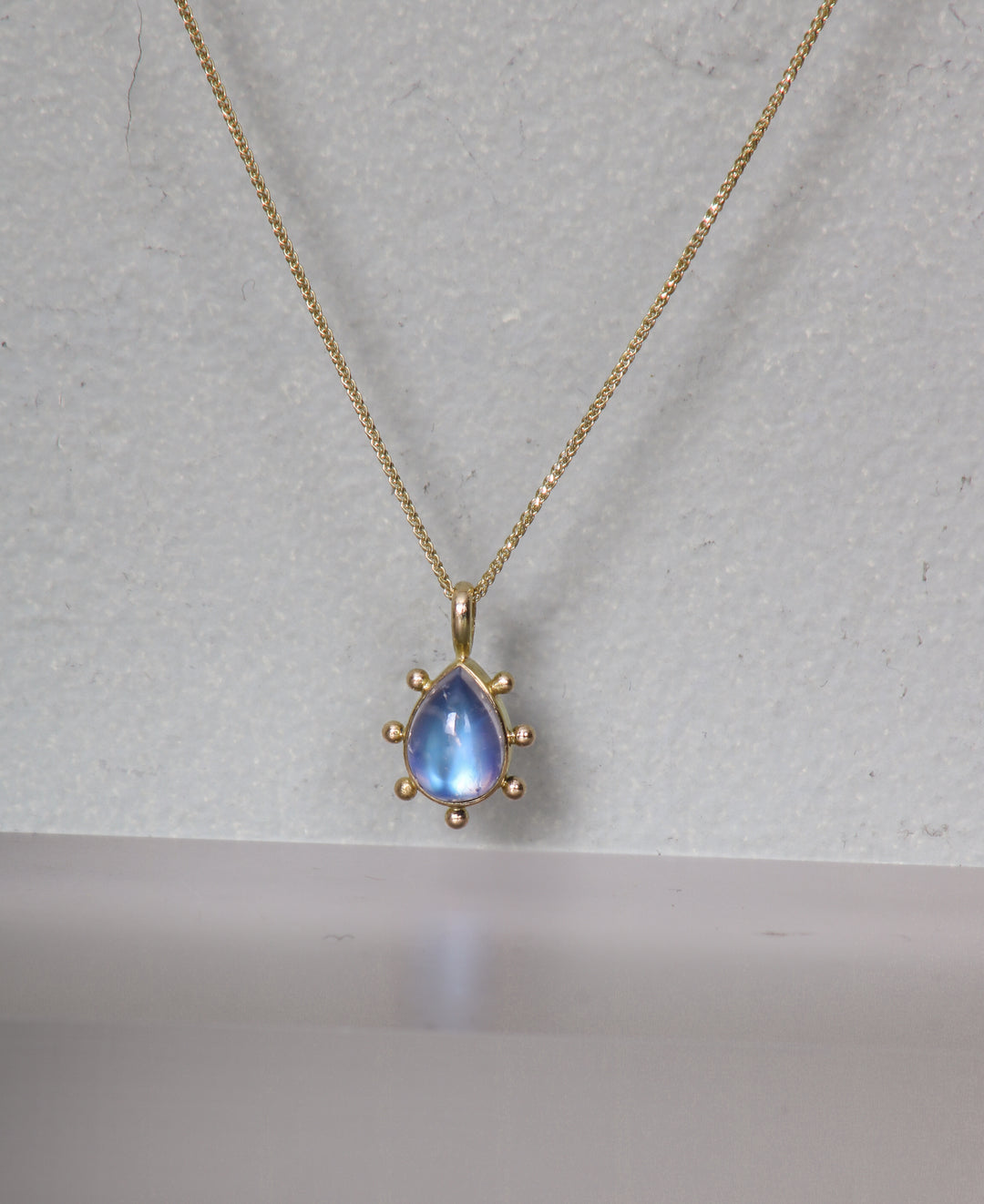 Moonstone Pendant (B289)
