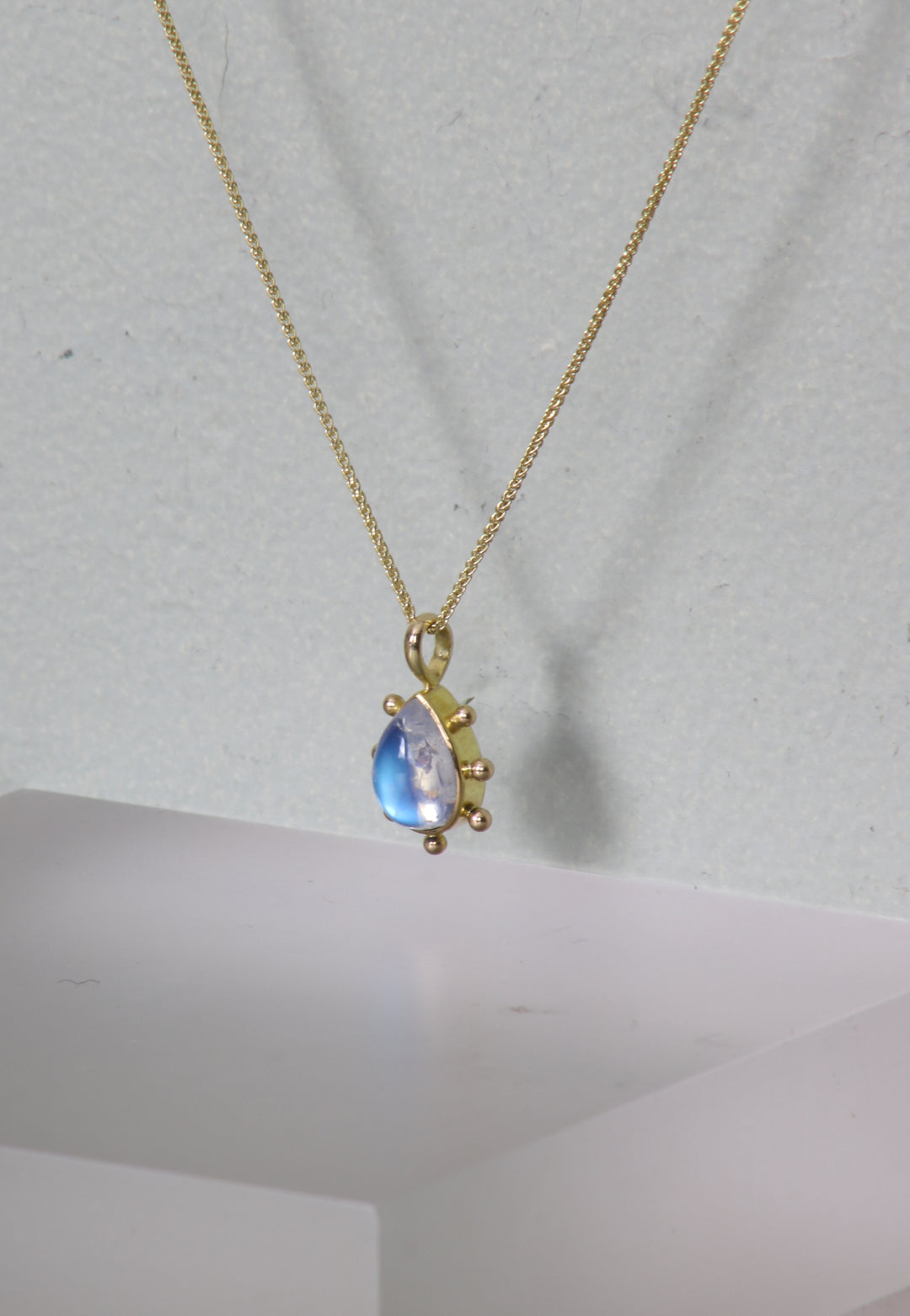Moonstone Pendant (B289)