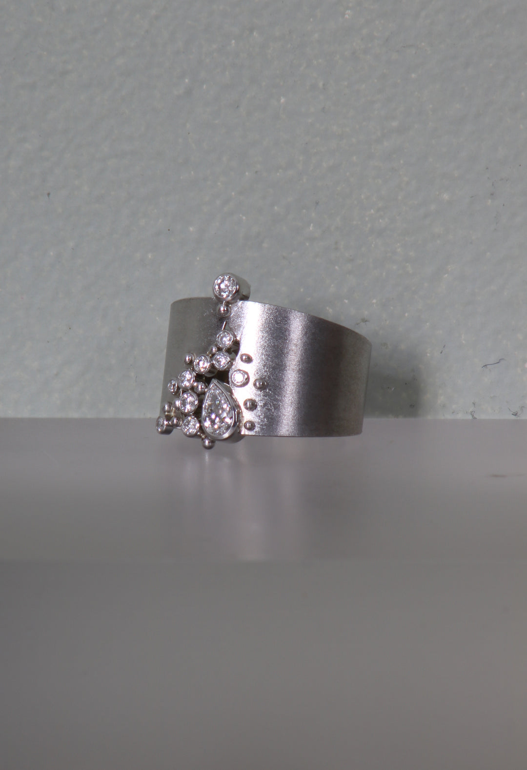 Diamond Crevice Ring (B301)