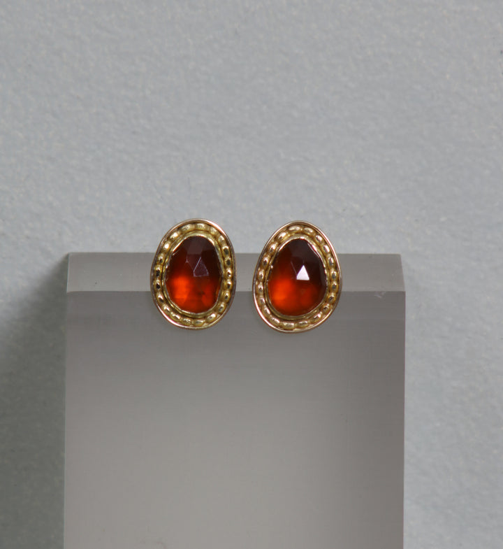 Hessonite Garnet and Gold Earrings (B303)