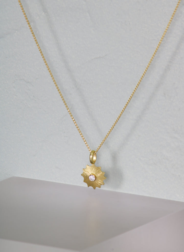 Sun Burst Pendant (B433)