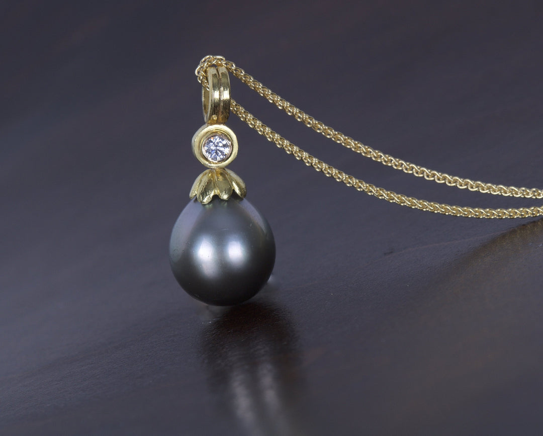 Diamond and Pearl Pendant 05304 - Ormachea Jewelry