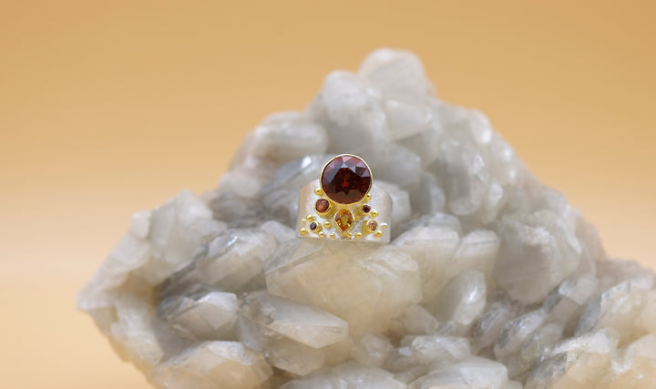 Mali Garnet Ring 06628 - Ormachea Jewelry