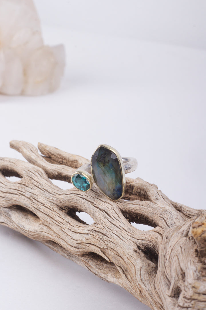 Labradorite and Blue Zircon Ring 04748 - Ormachea Jewelry