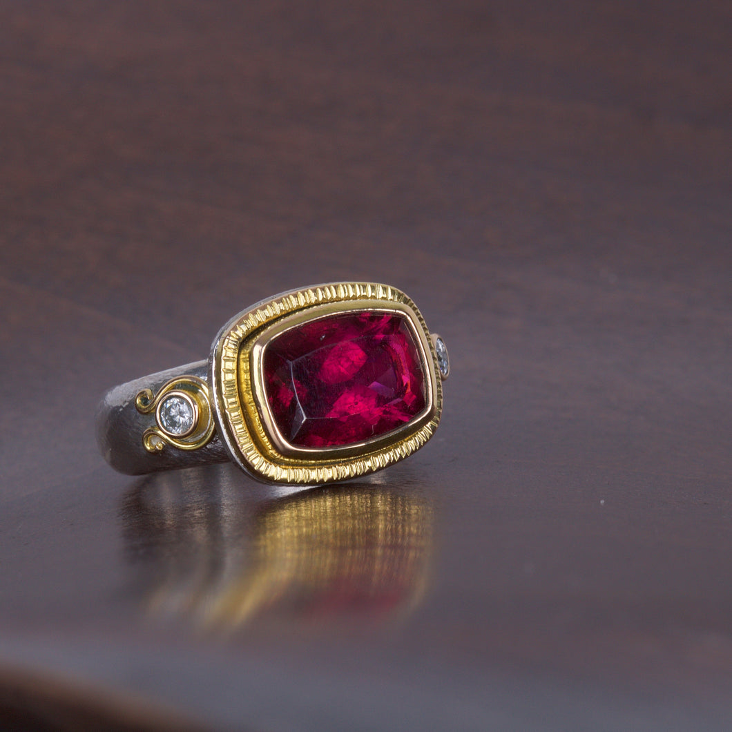 Tourmaline and Gold Ring 05519 - Ormachea Jewelry