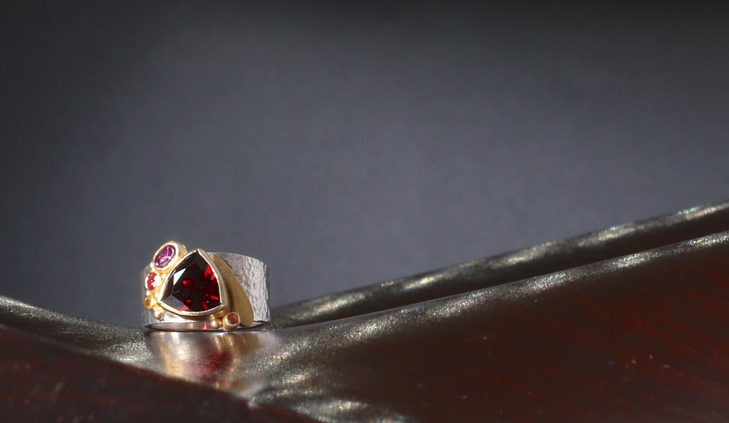 Garnet Ring (07908) - Ormachea Jewelry