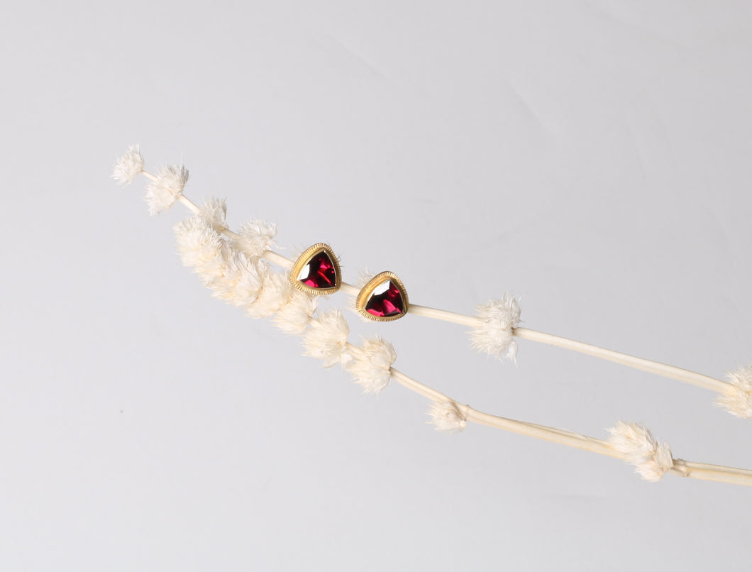 Rhodolite Garnet Stud Earrings (07905) - Ormachea Jewelry