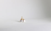 Load image into Gallery viewer, South Sea Pearl Earrings (07910) - Ormachea Jewelry
