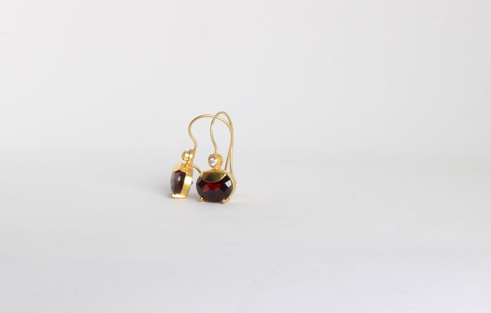 Garnet Earrings (07911) - Ormachea Jewelry