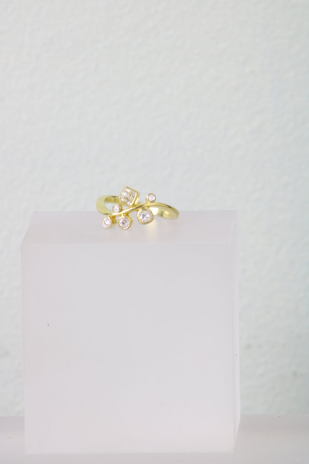 Whimsical Set Diamond Ring (08667) - Ormachea Jewelry