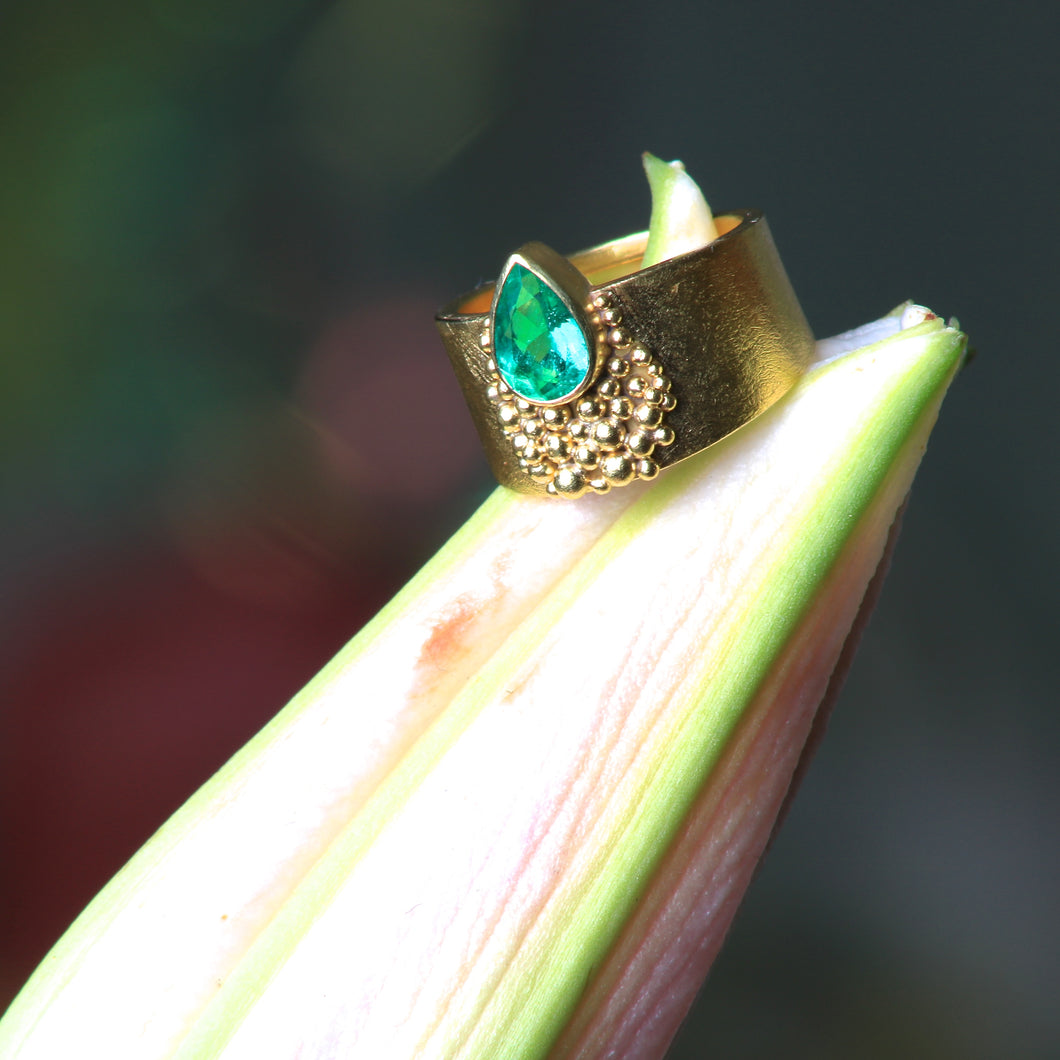 Emerald Tear Drop Ring 07165 - Ormachea Jewelry