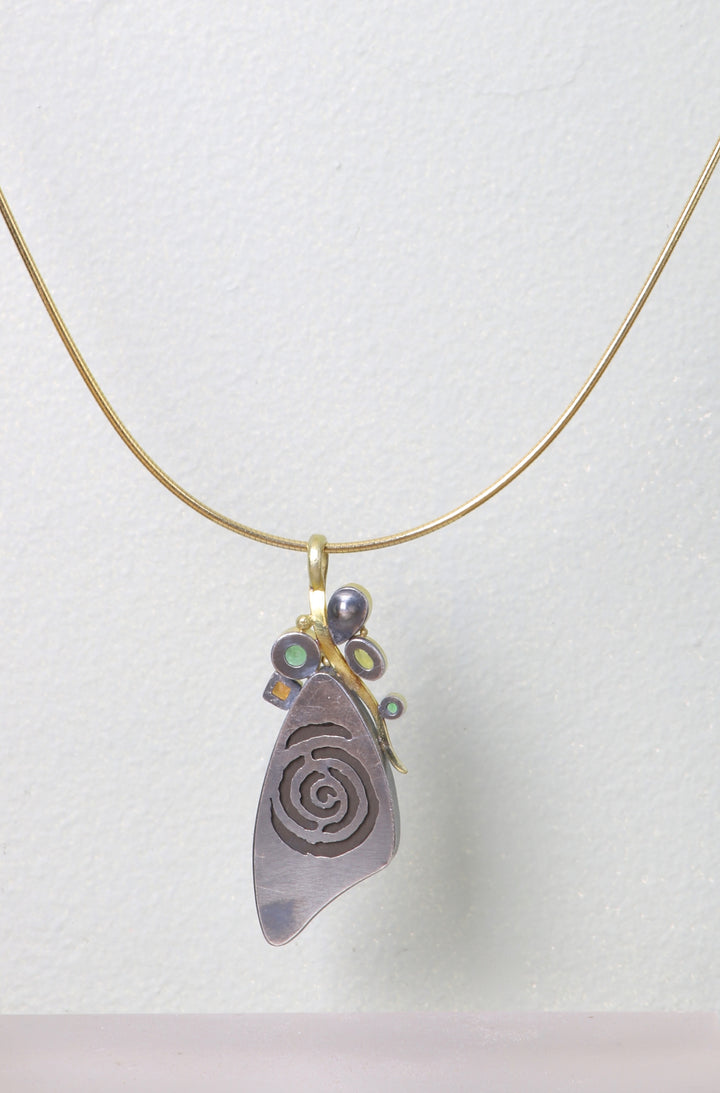 Ammolite Pendant (08812) - Ormachea Jewelry