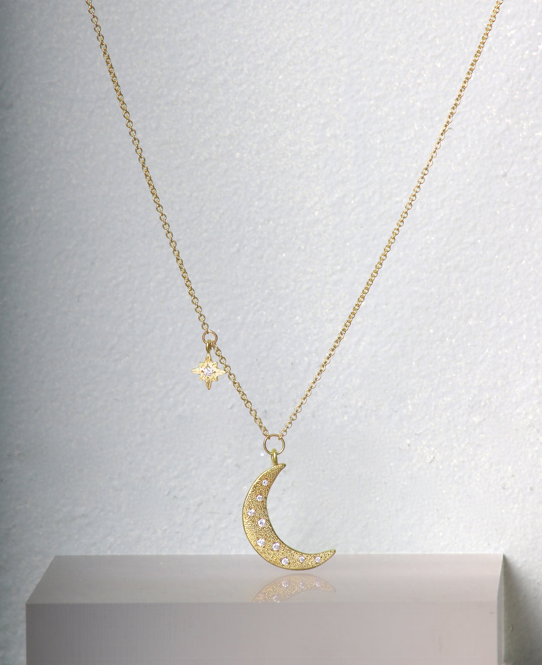 Crescent Moon and Star Charm Necklace (08826)