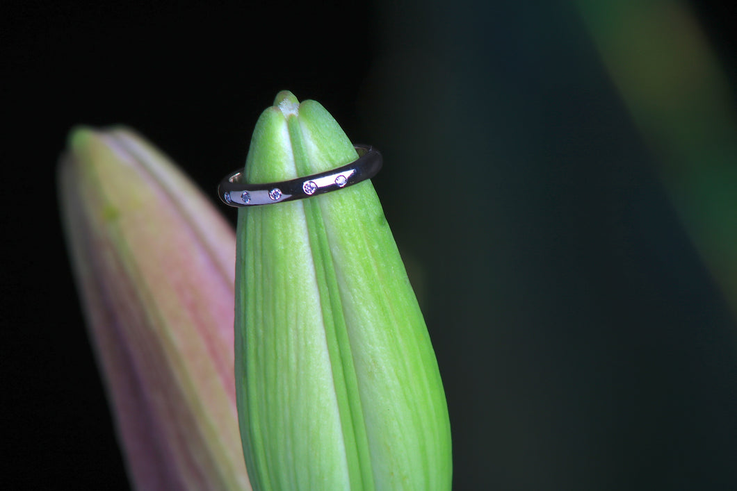 Slender White Gold Band 07224 - Ormachea Jewelry