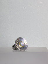 Load image into Gallery viewer, Mixed Metal Moonstone Ring (08876)
