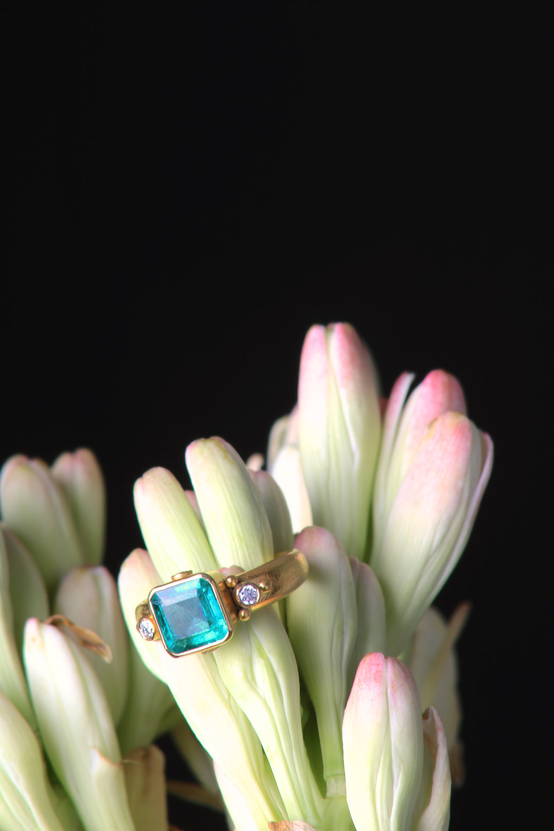 Emerald Ring 07492 - Ormachea Jewelry