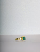 Load image into Gallery viewer, Emerald Ring (08890)
