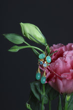 Load image into Gallery viewer, Hanging Chrysoprase Earrings (08873)
