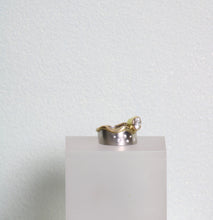 Load image into Gallery viewer, White Gold and Diamond Wedding Band (08959)
